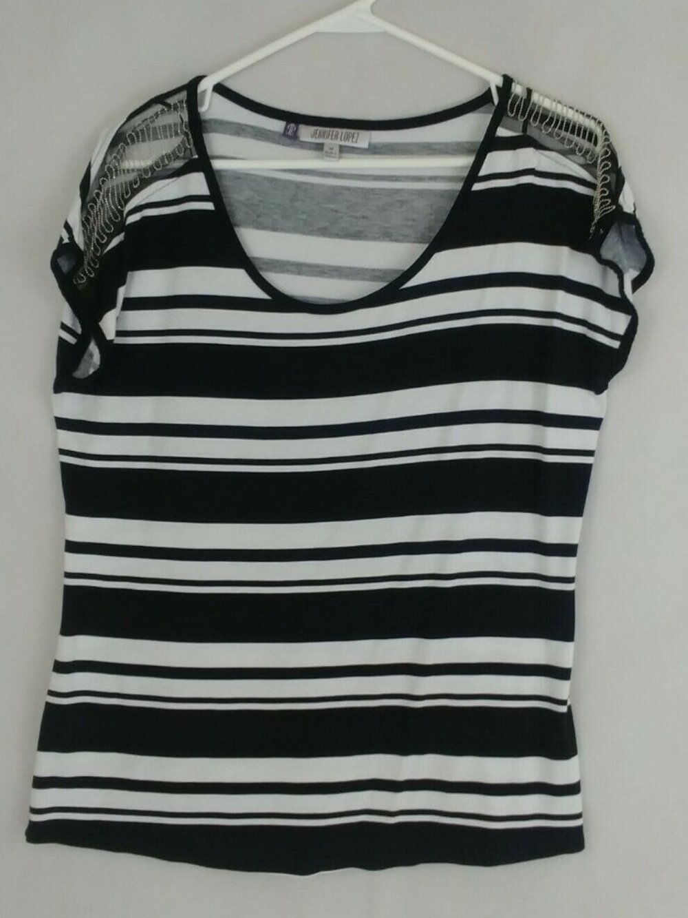 Jennifer Lopez Women's Black And White Striped Sleeveless Blouse Size Medium